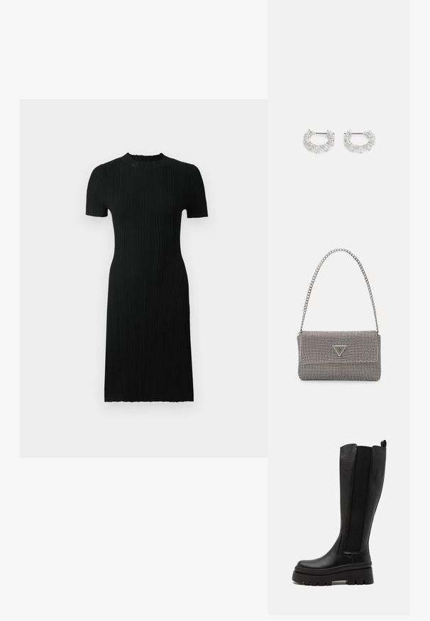 Černé žebrované šaty s krátkými rukávy, kulatým výstřihem, přiléhavým siluetou a délko po kolena. Vyrobené z texturované tkaniny s vertikálními pruhy.; Černé kozačky do kolen vyrobené z hladké kůže, s elastickými bočními panely, robustní platformou a žebrovanou strukturou na spodní části.; Světle šedá kovová kabelka s řetízkem, zdobená malými kulatými kovovými cvočky a trojúhelníkovým logem značky.; Stříbrné kruhové náušnice s obdélníkovými a trojúhelníkovými průhlednými krystaly uspořádanými do kruhového vzoru se středovým upevněním.