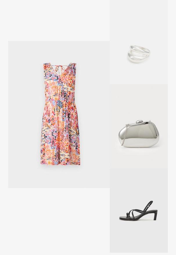 Lillelille mustriga suvekleit V-kaelusega, ilma varrukateta, kogutud õlgade ja vöötud vööga elava punase, sinise ja oranži tooni kombinatsioonis.; Mustast rihmajalatsid ruudukujulise varba ja madala ploki kontsaga. Omab mitmeid õhukesi rihmasid ja reguleeritavat pahkluu rihma. Valmistatud siledast nahast.; Hõbe metallist kott, millel on ümar ja sile kuju. Varustatud klambriga sulgemisega ja eemaldatava kettpaelaga. Peegeldav pind, ilma mustriteta.; Hõbedane kahekordne rõngas sujuva, poleeritud pinnaga. Omab voolavat, kõverat disaini, millel on kattuvad sektsioonid, et saavutada kaasaegne ilme.