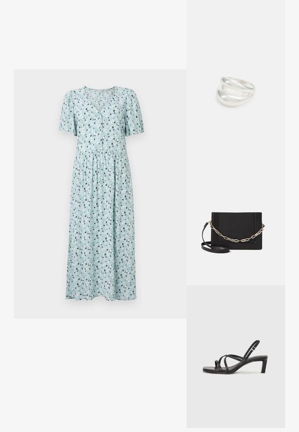 Svijetloplava haljina s cvjetnim uzorkom, kratkim napuhanim rukavima, V-izrezom, kopčanjem na dugmadi i dizajnom s naboranim strukom. Meka tekstura tkanine.; Crne sandale s trakama, kvadratnim prstom i niskom blok petom. Ima više tankih trakica i podesivu trakicu oko gležnja. Izrađene su od glatke kože.; Crna kožna torba preko tijela s glatkom teksturom, pravokutnim oblikom i metalnim lancem na prednjoj strani. Uključena je podesiva naramenica.; Srebrna dvostruka prsten s glatkom, poliranom površinom. Karakterizira ga fluidan, zakrivljen dizajn s preklapajućim sekcijama za moderan izgled.