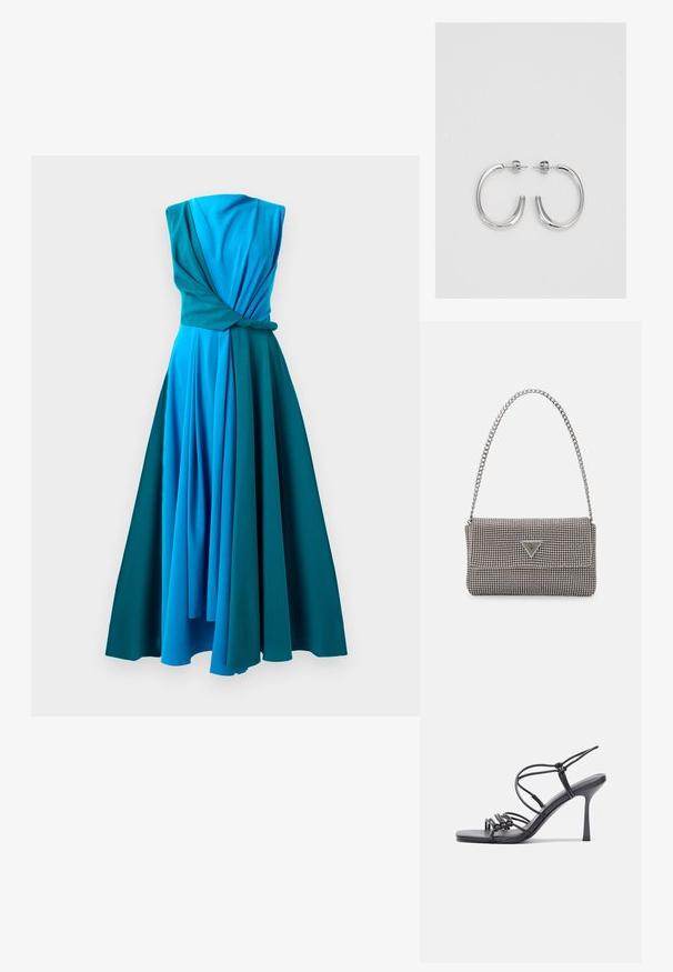 Üheosaline kleit järk-järgult siniste ja teālvarjude vahel. Omab keeratud pluusi, ilma varrukateta disaini ning voolavat, volditud seelikut.; Mustad musta värvi kontsandaalid on varustatud peente rihmadega, millel on sõlmekujundus, siledad ruudukujulised varbad ja stiilne stilettokonts.; Helehall metallik handbags, millel on kett, kaunistatud väikeste ümmarguste metallist õmblustega ja kolmnurkse brändi logoga.; Hõbedased rõngaskõrvarõngad, millel on sile ja läikiv pind. Ümar kuju, kerge disain, millel on post-tagumise kinnituse süsteem.