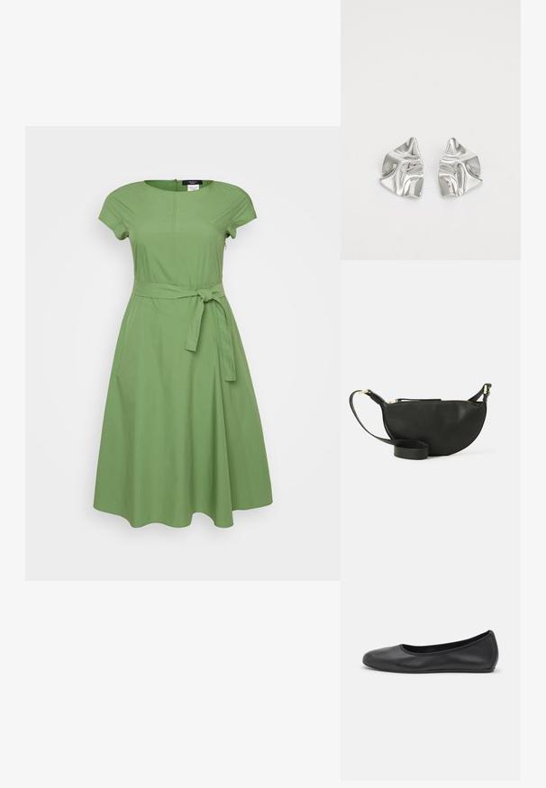 WEEKEND MaxMara MAGMA - Denné šaty - verde; Čierne kožené baleríny s okrúhlou špičkou, hladkým povrchom, minimálnym prešívaním a flexibilným dizajnom podrážky.; Čierna kožená crossbody taška v tvare polmesiaca, s textúrovaným povrchom, zlatým zipsom a plochým popruhom. Kompaktný dizajn vhodný pre nevyhnutnosti.; Strieborné kovové náušnice s vlnitým, sochárskym dizajnom, s lešteným povrchom a nepravidelnými tvarmi, ktoré zvýrazňujú súčasnú estetiku.