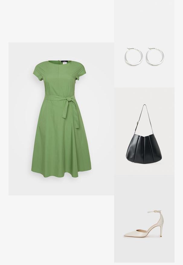 WEEKEND MaxMara - Sukienka letnia; Białe skórzane szpilki z ostrym noskiem, paskiem wokół kostki i cienką szpilkową obcasem. Gładka faktura z subtelnym połyskiem.; Czarna skórzana torba na ramię z plisowanym wzorem, gładką powierzchnią, pojedynczym paskiem i subtelnym złotym akcentem.; Srebrne kolczyki w formie kół mają gładki, zaokrąglony design z cienkim profilem i bezpiecznym zapięciem. Minimalistyczny styl z polerowanym wykończeniem.