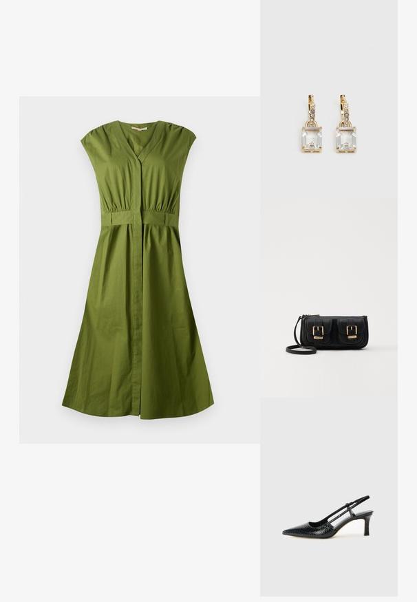 Vestido de algodón verde con escote en V, mangas capretes, cinturilla elástica y falda acampanada. Textura suave, hasta la rodilla y sin estampados.; Tacón slingback negro de charol con punta afilada, que presenta un estampado de serpiente texturizado, correa ajustable y un tacón bloque corto y texturizado.; Bolso cruzado de cuero negro con dos bolsillos frontales, hebillas doradas, cierre de cremallera y una correa delgada. Superficie texturizada y forma rectangular compacta.; Pendientes en tono dorado con un cristal rectangular y transparente que cuelga por debajo de una fila de pequeños acentos redondos y claros. Diseño elegante y moderno.