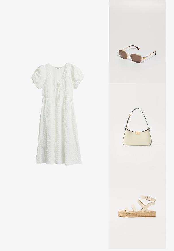 Hvid kjole med tekstureret stof, korte puffærmer, V-udskæring og en bånddetalje ved barmen, der falder til midt på læggen.; Beige lædersandaler med krydsede stropper, spænde-detalje og en jutesål med platform. Designet har en tyk, vævet tekstur og flad bund.; Tory Burch Solbriller - shiny gold-coloured; Læder håndtaske i cremefarve med en buet form. Har et guldfarvet logo som accent og en tynd, justerbar mørk skulderrem.