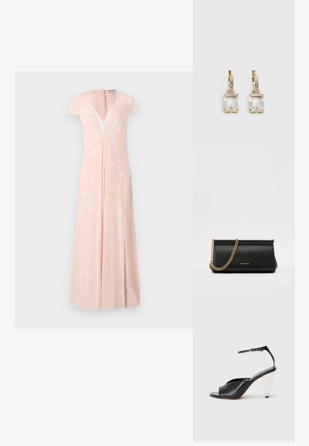 Lyserød kjole med kapærmer, dyb V-hals, blonder og subtile hjerte-mønstre; gulvlængde med slidser i siden.; Sort læder højhælede sandaler med åben tå, asymmetrisk design, ankelrem og en metallisk kegleformet hæl. Glat tekstur hele vejen igennem.; Sort læder clutch taske med en guldkæde strop, der har en glat tekstur, rektangulær form og præget branding på forsiden.; Guldtonede øreringe med et rektangulært, klart krystal, der hænger under en række af små, runde klare accenter. Elegant, moderne design.