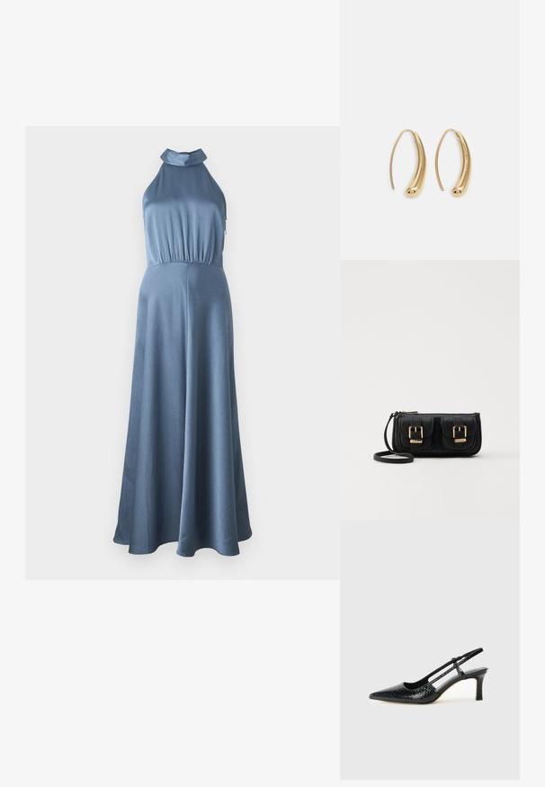 Plava halter haljina s teksturiranim materijalom, uskim korzetom i lepršavom suknjom, s elastičnom gumom u struku i bez vidljivih metalnih dijelova.; Crne lakirane slingback pete s oštrim vrhom, s teksturiranim uzorkom zmijske kože, podesivom remenom i kratkom, teksturiranom blok-petom.; Crna kožna torba preko ramena s dva prednja džepa, zlatnim kopčama, zatvaranjem na zip i uskim remenom. Teksturirana površina i kompaktan pravokutan oblik.; Zlatne metalne naušnice u obliku obruča s zakrivljenim, izduženim oblikom. Imaju glatku, sjajnu površinu i zaobljeni vrh za dodatni detalj.