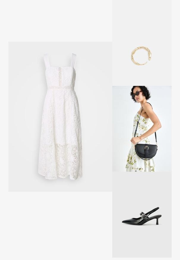 Biała koronkowa sukienka z kwadratowym dekoltem, szerokimi ramiączkami i warstwowym designem. Posiada kwiatowe wzory oraz przezroczysty akcent na górze.; Czarne lakierowane szpilki slingback z wąskim noskiem i małym słupkiem, z ozdobnym srebrnym klamrą na pasku.; Czarna skórzana torebka o zakrzywionym kształcie, z odpinanym paskiem i złotymi akcentami. Torebka posiada klapę z zapięciem w kształcie klamry.; Pierścionek w odcieniu złota z organicznym, skręconym wzorem, o gładkiej fakturze i zwężających się końcach, tworzący nowoczesny, rzeźbiarski wygląd.