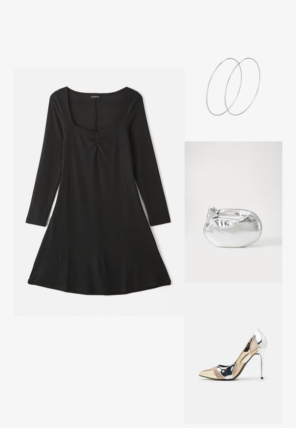 Czarna, długozasłonięta sukienka z kwadratowym dekoltem, marszczeniem z przodu oraz sylwetką w kształcie litery A, wykończona prążkowanym wzorem.; Czółenka na wysokim obcasie z wąskim noskiem w kolorze srebrnym, złotym i nude. Lśniące wykończenie z wycięciami, z obcasem w stylu stiletto.; Srebrna metaliczna torba worek o miękkim, zaokrąglonym kształcie i zawiązywanym z góry zapięciem. Wykonana z gładkiego materiału imitującego skórę.; Srebrne kolczyki w formie obręczy o minimalistycznym designie. Okrągły kształt, gładka faktura i cienki profil. Lekkie, z polerowanym wykończeniem.