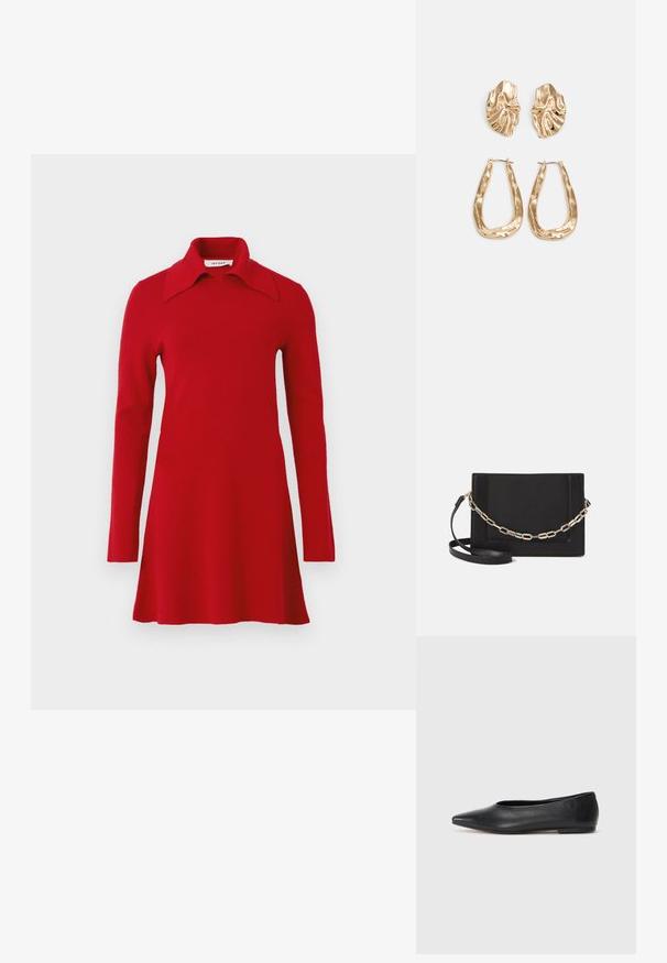 Langermet rød strikkekjole med bred spiss krage, utsvingt kant og enkelt design, vist mot en ensfarget bakgrunn.; Sorte lærballerina med spiss tå, minimalistisk design, glatt tekstur, lav hæl uten synlig metall eller dekorasjoner.; Svart lær crossbody-veske med glatt tekstur, rektangulær form og metallkjede detaljer på framsiden. Justerbar stroppe inkludert.; Gullfargede øredobber med teksturerte, bølgete former. Inkluderer skulpturelle klipsstuds og åpen hoop-design med en hamret finish.