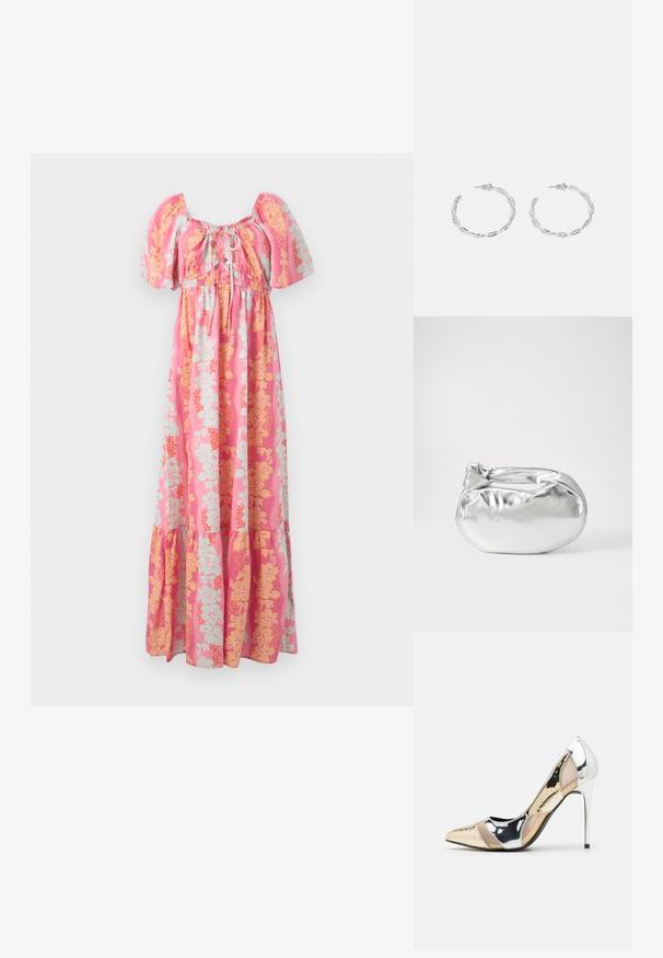 Růžové maxi šaty s nabíranými rukávy, výstřihem na zavazování vpředu a žlutým a světle modrým květinovým vzorem.; Lodička s špičatou špičkou a kombinací stříbrné, zlaté a tělové barvy. Lesklý povrch s vykrojeným designem, s jehlovým podpatkem.; Stříbrná kovová taška s měkkým, zaobleným tvarem a uzávěrem s uzlem. Vyrobena z hladké umělé kůže.; Stříbrné kruhové náušnice s točeným designem, se lesklým povrchem a uzávěrem na kolík. Průměr přibližně 3 cm.