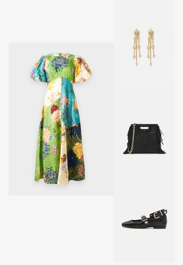 Virágmintás maxi ruha puffos ujjal; zöld, kék, sárga és krémszínű panelek jellemzik. Texturált anyag, változatos virágmintákkal.; Fekete lakkbőr lapos cipő négyzet alakú orral, ezüst hardware-rel ellátott bokapánttal és lapos talppal. Simaságával és minimalista dizájnjával kiemelkedő.; Fekete bőr kézitáska, frufrus részletekkel, arany láncos vállpánttal és kivágott fogantyúval. Az elülső részen logó található.; Aranyszínű fülbevalók, több zuhanó lánccal, tiszta ovális strasszköves díszítéssel és dekoratív fülbevaló tetejével.