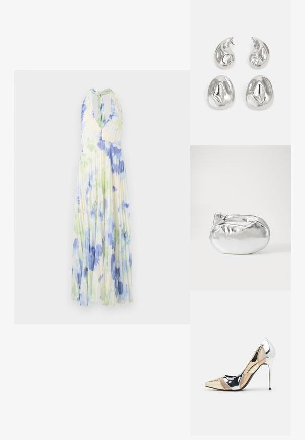 Sukienka na halter z plisowaniami, z kwiatowym wzorem w niebieskich i zielonych odcieniach na lekkim, jasnobezowym materiale.; Czółenka na wysokim obcasie z wąskim noskiem w kolorze srebrnym, złotym i nude. Lśniące wykończenie z wycięciami, z obcasem w stylu stiletto.; Srebrna metaliczna torba worek o miękkim, zaokrąglonym kształcie i zawiązywanym z góry zapięciem. Wykonana z gładkiego materiału imitującego skórę.; Srebrne kolczyki z dwoma kroplami oraz dwoma zaokrąglonymi kształtami, wszystkie z polerowaną, refleksyjną powierzchnią i gładką teksturą.