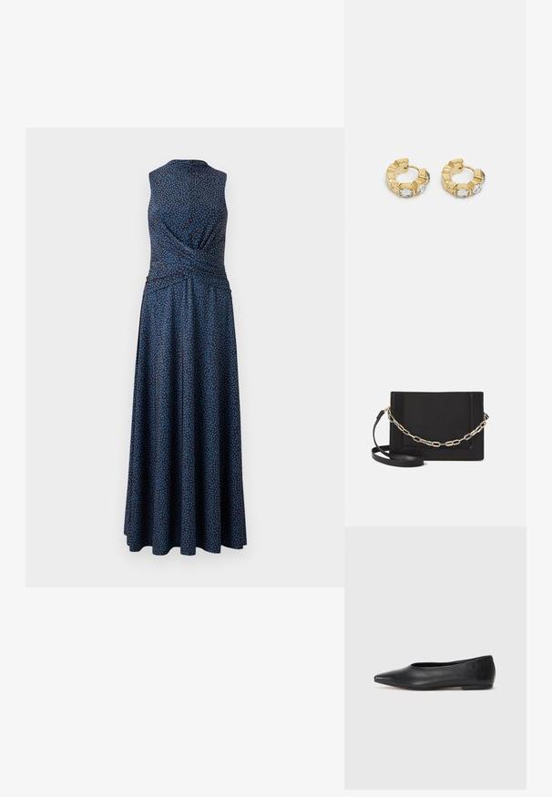 Vestido azul com um padrão floral, design sem mangas, corpete ajustado e saia fluida. Feito de um tecido suave com uma textura macia.; Bailarina de couro preto, bico fino, design minimalista, textura suave, salto baixo, sem hardware ou embelezamentos visíveis.; Bolsa crossbody de couro preto com uma textura suave, forma retangular e um detalhe em corrente metálica na frente. Inclui uma alça ajustável.; Brincos de argola dourados com um design texturizado e três cristais transparentes em um lado, oferecendo uma estética geométrica moderna.