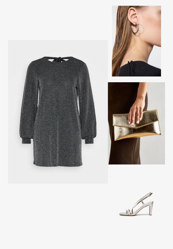 Černé šaty s dlouhými nafouklými rukávy, s texturovaným geometrickým vzorem a výstřihem s mašlí na zádech. Střední délka.; Metalické stříbrné sandály na vysokém podpatku s otevřenou špičkou, které mají tři tenké pásky přes nohu a pásek kolem kotníku s přezkou.; Zlatá metalická kabelka typu clutch s hladkým povrchem, s trojúhelníkovým zavíráním. Ruka, která ji drží, má pečlivě upravené nehty.; Stříbrný kruhový náušník s lesklým povrchem, zdobený malými zlatými akcenty, v kulatém tvaru, nošený na lalůčku.