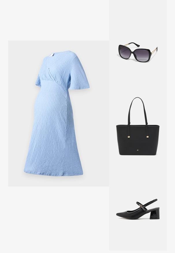 Gaiši zila kleita ar teksturētu, saburzītu audumu. Ir apņemšanas stila dizains un īsas, platas piedurknes, kas krīt zem ceļgala. Vienkārša apmale.; Melns patentēts ādas sandales ar norādīta pirksta formu, noapaļotu izgriezuma dizainu un bloķētu papēdi. Iezīmēta ar zelta toņa sprādzi.; Melni pārmērīgi lieli saulesbrilles ar gradāciju lēcām, biezām rāmja malām un zeltainas krāsas ķēžu detaļām uz tempļiem.; Melnā somiņa, kas izgatavota no sintētiska materiāla, ar vienkāršu taisnstūra formu, zelta kvadrātveida akcentiem un divām rokturiem.