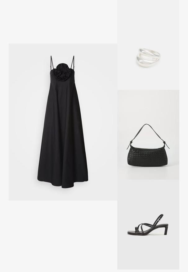 Svart ermeløs kjole med tettsittende liv og utsvingt skjørt, med en tredimensjonal blomst detalj ved halslinningen.; Sorte sandaler med stropper, firkantet tå og lav blokk hæl. Har flere tynne stropper og en justerbar ankelstropp. Laget av glatt lær.; Svart vevd skulderveske med en glatt lærrem og glidelås. Har en teksturert overflate og buet form.; Sølv ring med dobbelt bånd og en glatt, polert overflate. Har et flytende, buet design med overlappende seksjoner for et moderne utseende.