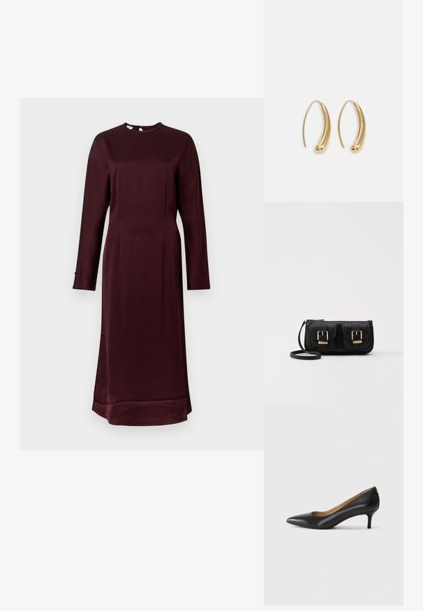 Midi šaty s dlouhým rukávem v tmavě burgundské barvě, s vysokým výstřihem a knoflíkovými manžetami, vystavené na světlém jednobarevném pozadí.; Černé kožené lodičky s špičatou špičkou, nízkým podpatkem a hladkým povrchem. Mají mírné otevření vpředu a minimální kovové prvky na zadní straně.; Černá kožená crossbody taška se dvěma předními kapsami, zlatými přezkami, zipovým uzávěrem a štíhlým popruhem. Texturovaný povrch a kompaktní obdélníkový tvar.; Náušnice ve tvaru kruhu z pozlaceného kovu s vroubkovaným, prodlouženým tvarem. Mají hladký, lesklý povrch a zaoblený konec pro zvýraznění detailu.