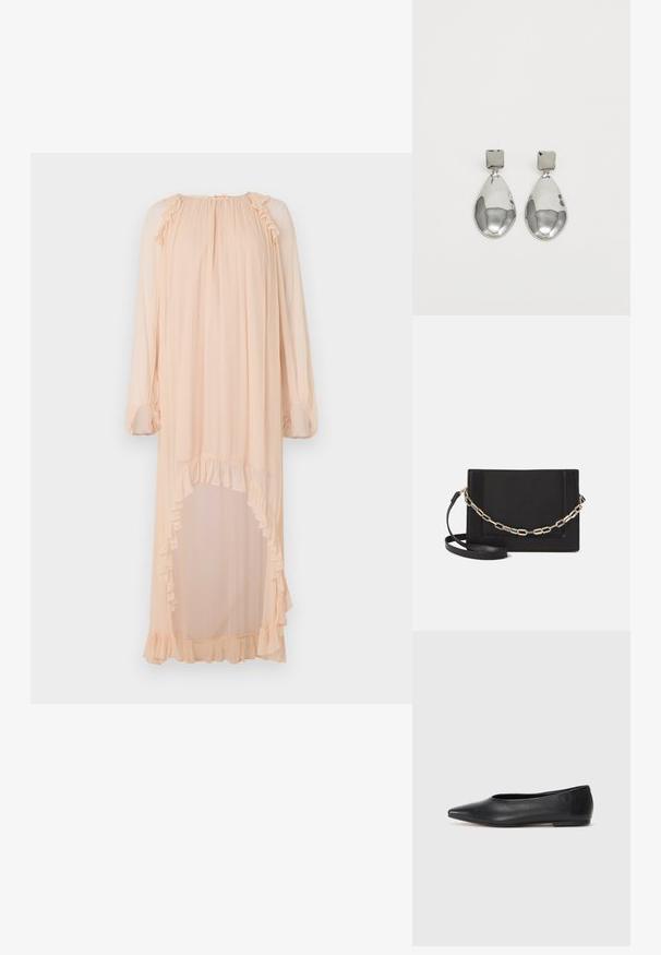Rochie lungă, de culoare piersică deschisă, realizată dintr-un material ușor, cu accente froncate la decolteu și la tiv, și o fanta înaltă pe o parte.; Balerini din piele neagră, vârf ascuțit, design minimalist, textură netedă, toc de mică înălțime, fără hardware sau embellishments vizibile.; Geantă de umăr din piele neagră, cu o textură netedă, formă rectangulară și un detaliu din lanț metalic în față. Include curea reglabilă.; Cercei din argint cu stud pătrat, având un finisaj neted și lustruit, într-o formă de lacrimă, care reflectă lumina cu o suprafață lucioasă.