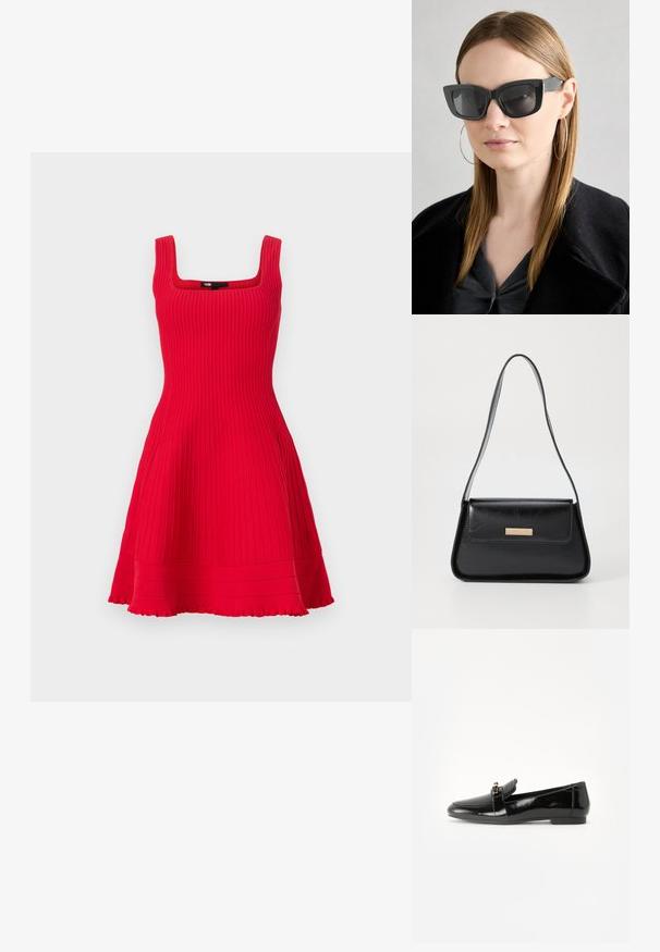 Maje RUTELL - Strickkleid - rouge; Schwarze Lackleder-Lederschuhe mit flacher Sohle, runder Spitze und einem dekorativen Riemen mit einem goldfarbenen Akzent. Glattes, glänzendes Finish.; Schwarze Katzenaugen-Sonnenbrille mit dunklen Gläsern, dicken Rahmen und subtilen Akzenten. Getragen mit einem schwarzen Mantel und einem grauen Oberteil, dazu lange, glatte Haare.; Schwarze Lederhandtasche mit einer strukturierten dreieckigen Form, schmalem Trageriemen und goldfarbenen Beschlägen, die über ein Logo-Emblem auf der vorderen Klappe verfügt.