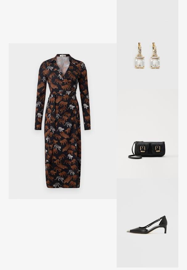 Diane von Furstenberg ABIGAIL MIDI DRESS - Vestido informal - brown; Zapato de tacón bajo tipo kitten heel de cuero negro con puntera plateada puntiaguda y correas dobles con hebilla sobre un fondo blanco.; Bolso cruzado de cuero negro con dos bolsillos frontales, hebillas doradas, cierre de cremallera y una correa delgada. Superficie texturizada y forma rectangular compacta.; Pendientes en tono dorado con un cristal rectangular y transparente que cuelga por debajo de una fila de pequeños acentos redondos y claros. Diseño elegante y moderno.