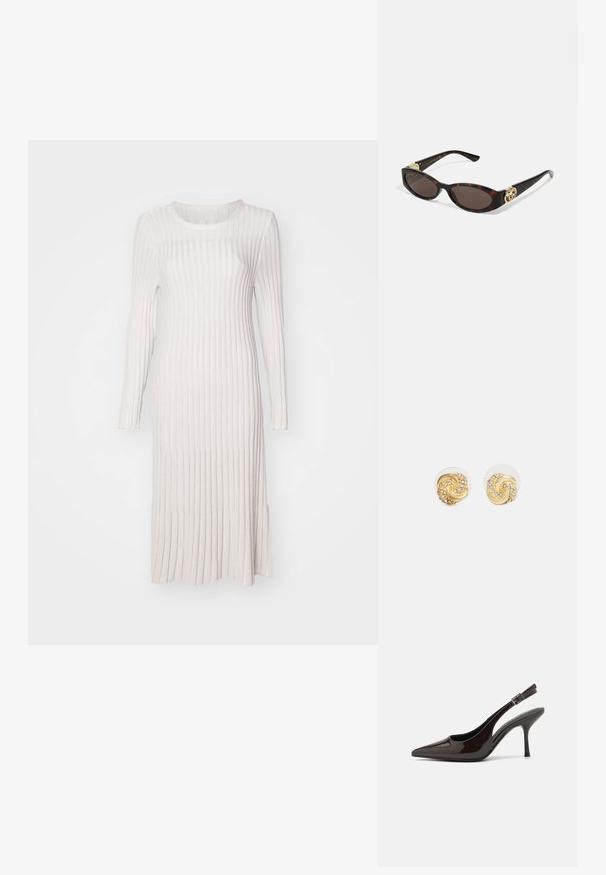 Abito lungo in maglia a coste color beige chiaro. Caratterizzato da un collo tondo, maniche lunghe e spacchi laterali per una maggiore libertà di movimento.; Scarpa con tacco alto tipo slingback in pelle verniciata marrone scuro lucido, punta affusolata, lati aperti e cinturino alla caviglia regolabile.; Occhiali da sole tartarugati con lenti ovali allungate, tonalità marrone, accenti dorati con logo sulle tempie e aste nere eleganti.; Orecchini a vortice dorati con supporto trasparente, caratterizzati da accenti dorati testurizzati e piccoli gemstone trasparenti incastonati nel design.