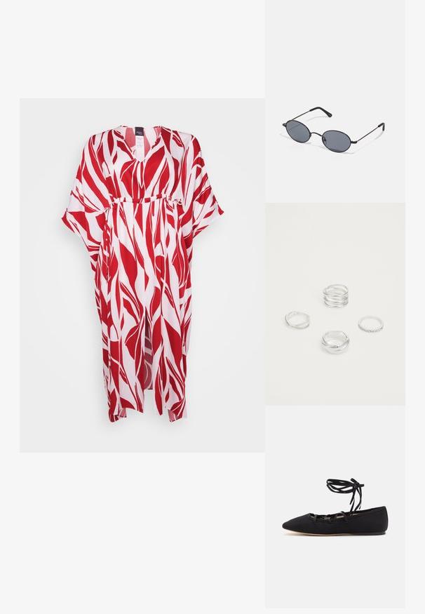 Rød og hvit mønstrete kaftan med V-hals, korte ermer og elastisk midje. Lett stoff med en flytende design.; Loeffler Randall LOUISA LACE UP BALLET FLAT - Ballerina med reim - black; Sorte ovale solbriller med mørke linser og tynne metallrammer. Har slanke armer med en subtil kurve på endene.; Fire sølvringer med varierende design: vridd ring, lagdelte kurver, delikate krystaller, og en glatt ring med små detaljer.