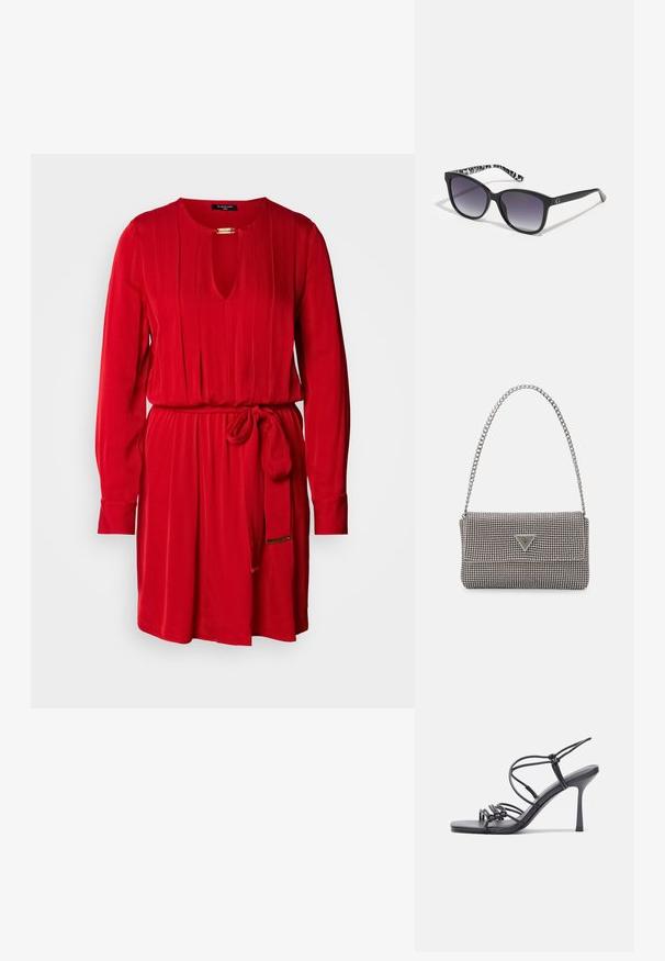 Raudona suknelė su rakto skylutės iškirpte, ilgomis rankovėmis, klostuota dizaino ir derančiu diržu liemenyje. Pagaminta iš lygaus audinio.; Juodos aukštakulnės sandalai pasižymi plonyčiais dirželiais su mazgo dizainu, lygiu kvadratiniu pirštu ir elegantišku stiletto kulnu.; Juodos saulės akinius su gradientiniais objektyvais, kvadrato formos, ir tekstūruotu juodai-baltu raštuotu šventiniu šonu. Pabrėžta sidabro logotipo akcentu.; Šviesiai pilka metalinė rankinė su grandinėlės dirželiu, papuošta mažais apvaliais metaliniais smeigėmis ir trikampiu prekės ženklu.; Sidabrinės auskarai žiedai su lygiu, blizgiu paviršiumi. Suapvalinta forma, lengvas dizainas, su uždarymu ant smeigtuko.