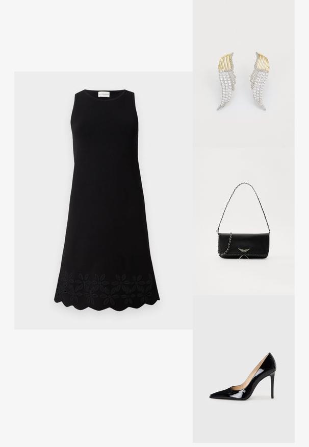Robe noire sans manches avec un col rond, présentant un motif floral texturé le long de l'ourlet et une silhouette évasée en A.; Escarpin noir en cuir verni avec un design à bout pointu et une silhouette élégante. Présente une finition lisse et brillante ainsi qu'un talon aiguille fin.; Sac à main en cuir noir avec une bandoulière en chaîne argentée, présentant des accents décoratifs en forme d'ailes et des coutures blanches le long de la couture inférieure.; Deux boucles d'oreilles en forme d'aile, en métal argenté avec des strass ronds taillés clairs et des accents en métal doré dans un design superposé.