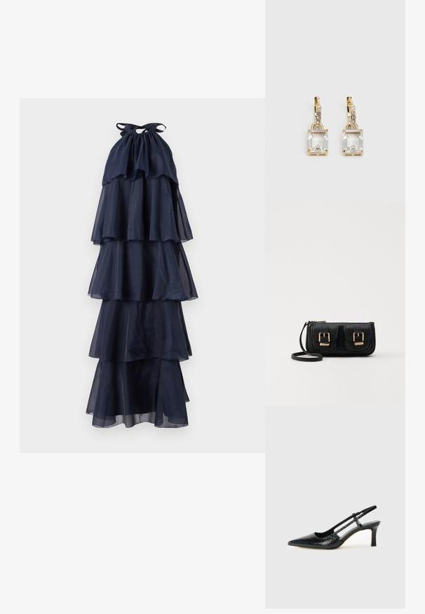 Vestido azul marino de capas con escote halter. Hecho de tela transparente, presenta tiers fluidos y un cuerpo fruncido. Texturizado y ligero.; Tacón slingback negro de charol con punta afilada, que presenta un estampado de serpiente texturizado, correa ajustable y un tacón bloque corto y texturizado.; Bolso cruzado de cuero negro con dos bolsillos frontales, hebillas doradas, cierre de cremallera y una correa delgada. Superficie texturizada y forma rectangular compacta.; Pendientes en tono dorado con un cristal rectangular y transparente que cuelga por debajo de una fila de pequeños acentos redondos y claros. Diseño elegante y moderno.