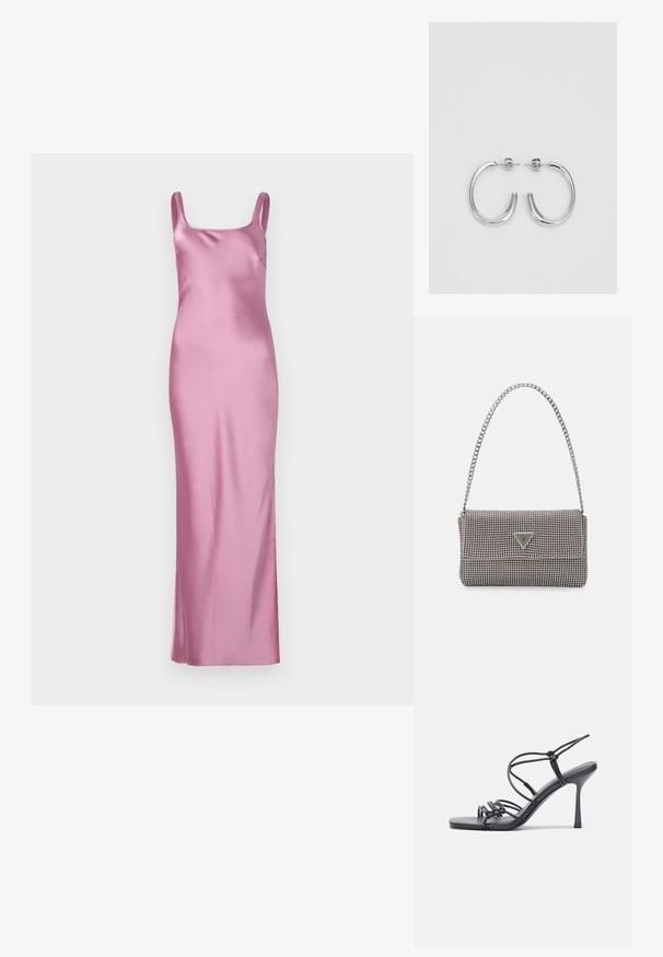 Roza satenasta obleka s kvadratnim izrezom, ozkimi naramnicami, dolžino do tal, gladko teksturo in minimalnimi detajli.; Črne visoke sandale na peto imajo tanke naramnice z vozlom, gladek kvadratni toe in eleganten stiletto peto.; Svetlo siva kovinska torbica z verižnim ročajem, okrašena z majhnimi okroglimi kovinskimi bleščicami in trikotnim logotipom blagovne znamke.; Srebrne uhančke v obliki obroča z gladko, sijočo površino, ukrivljene oblike in zapiranjem na zatič. Minimalistična zasnova z modernim zaključkom.