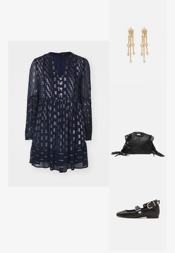 Tumši zilā kleita ar garām piedurknēm, V-veida kakla izgriezumu, sudraba taisnstūru motīviem un trim dekoratīvām pogām priekšā. Caurspīdīga auduma. Izplestais svārku dizains.; Melnas laika patenta ādas dzīvokļu kurpes ar kvadrātu purngalu, potītes siksna ar sudraba furnitūru un platu zoli. Gluda tekstūra ar minimālu dizainu.; Maje MISS MINI - Soma ar siksnu pāri ķermenim - noir; Zelta tonī auskari ar vairākiem kaskādes ķēdēm, kas rotāti ar caurspīdīgiem ovāliem rhinestone akcentiem un dekoratīvām pīrsingiem.