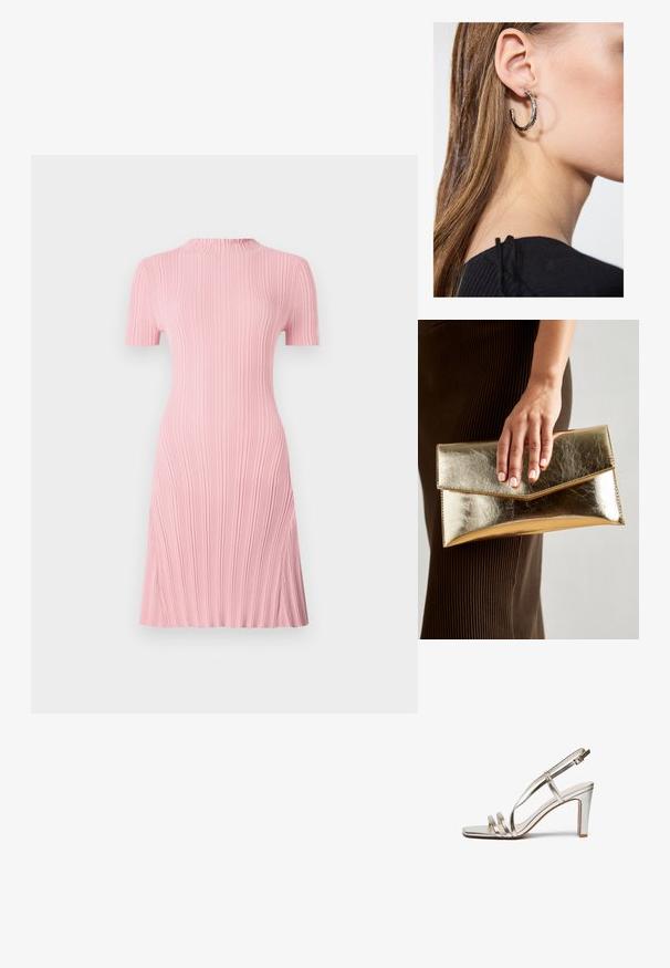 Kelio ilgio rožinė suknelė su trumpomis rankovėmis, raukšlėta tekstūra, šiek tiek raukšlės prie kaklo ir A formos siluetas. Lygi apdaila.; Metallic sidabriniai aukštakulniai sandalai su atvira nosimi, turintys tris plonas dirželius per pėdą ir kulkšnies dirželį su sagtimi.; Auksinės metalinės rankinės su lygiu paviršiumi, kuri turi trikampio formos užsegimą. Ranką laikančioji turi tvarkingai prižiūrėtus nagus.; Sidabrinė lankinė auskarai su poliruotu paviršiumi, turintys mažus auksinius akcentus ir apvalią formą, dėvimi ant ausies kaušelio.