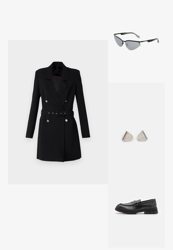 Guess LEONIE - Etuikjole - jet black; Sorte læder loafers med en glat finish, der har en frontrem detalje og en kraftig gummisål med rillletaccents.; Sorte solbriller med vinkelret, katteøje-design. Sølvfarvede spejllinser. Slanke, lette plastikstel med subtil branding på stængerne.; Sølv metal øreringe med en glat, tåreformet form og en poleret overflade. Diskrete graveringer tilføjer detaljer. Minimalistisk design.