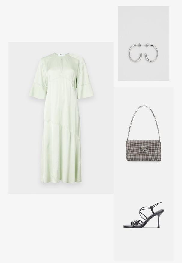 DAY Birger et Mikkelsen CAMILLA  - Cocktail φόρεμα / Φόρεμα για πάρτι - green; Μαύρες ψηλοτάκουνες σανδάλες με λεπτές λωρίδες και σχέδιο με κόμπους, λείο τετράγωνο μπροστινό μέρος και κομψό τακούνι στιλέτο.; Ανοικτό γκρι μεταλλική τσάντα χειρός με αλυσίδα, διακοσμημένη με μικρούς κυκλικούς μεταλλικούς στύλους και ένα τριγωνικό λογότυπο της μάρκας.; Ασημένια σκουλαρίκια κρίκοι με λεία, λαμπερή φινίρισμα. Στρογγυλό σχήμα, ελαφρύ σχέδιο, με κλείσιμο τύπου πίσω.