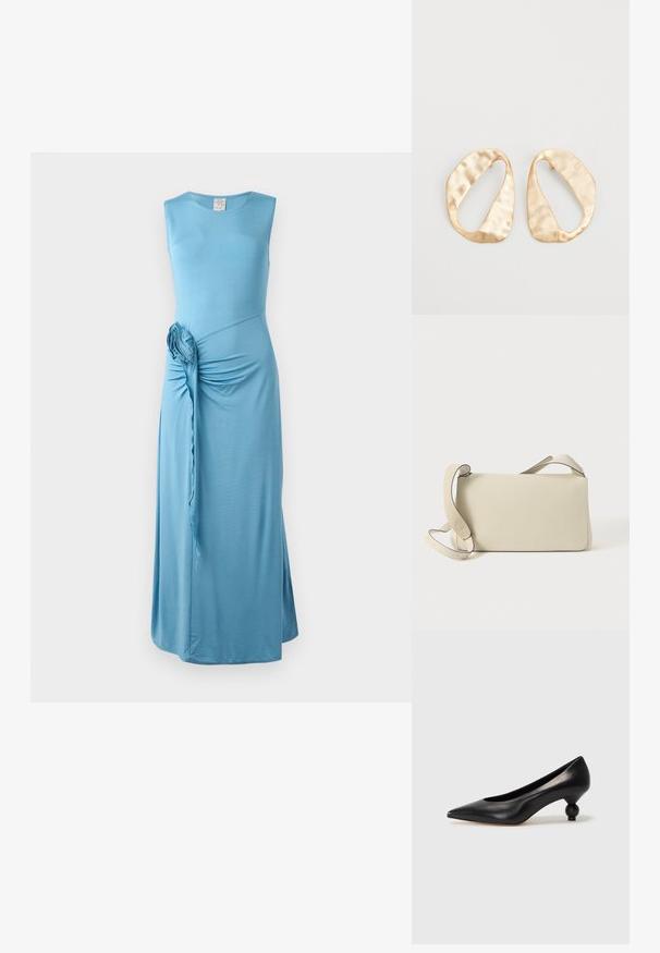 Mėlyna, be rankovių, maksi suknelė su susuktomis šoninėmis detalėmis ir gėlių akcentu. Pagaminta iš švelnaus, tamprios medžiagos su lygiu paviršiumi.; Juoda odinė aukštakulnė bateliai su smailiu pirštu ir apvaliu, iškiliu kulnu. Lygus paviršius su elegantišku, minimalistiniu dizainu.; Kremo spalvos odinė petnešų rankinė su reguliuojama juostele ir užverčiamu užsegimu, pristatyta ant vienodo balto fono.; Nedidelis nereguliarus ovalo formos aukso tono metalinių auskarų pora su tekstūruota, šiek tiek kalta paviršiumi ant balto fono.
