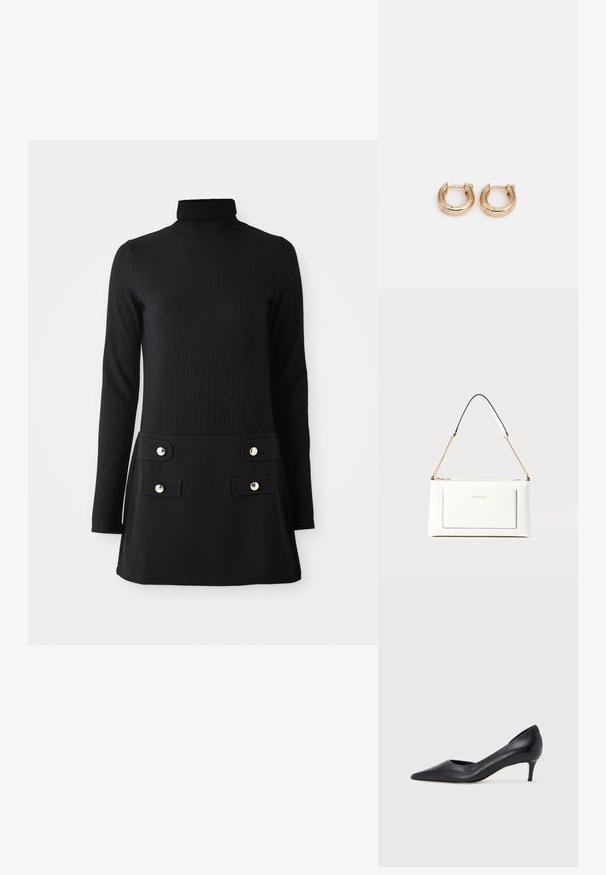 Sort ribbet turtleneck kjole med lange ærmer, med en tætsiddende overdel og en udvidet nederdel med to forlommer og knapper i guldfarve.; Sort læderpumpe med spids tå og lav hæl. Har en glat tekstur og subtil glans. Åben udskæring foran for ekstra detalje.; Hvid lædertaske med tekstureret overflade, med en guldkædetras og sorte detaljer. Indeholder en frontlomme og lynlås lukning.; Guldøreringe med en poleret finish, der har et tykt, cirkulært design og en sikker lukkeanordning. Glat tekstur og skinnende udseende.