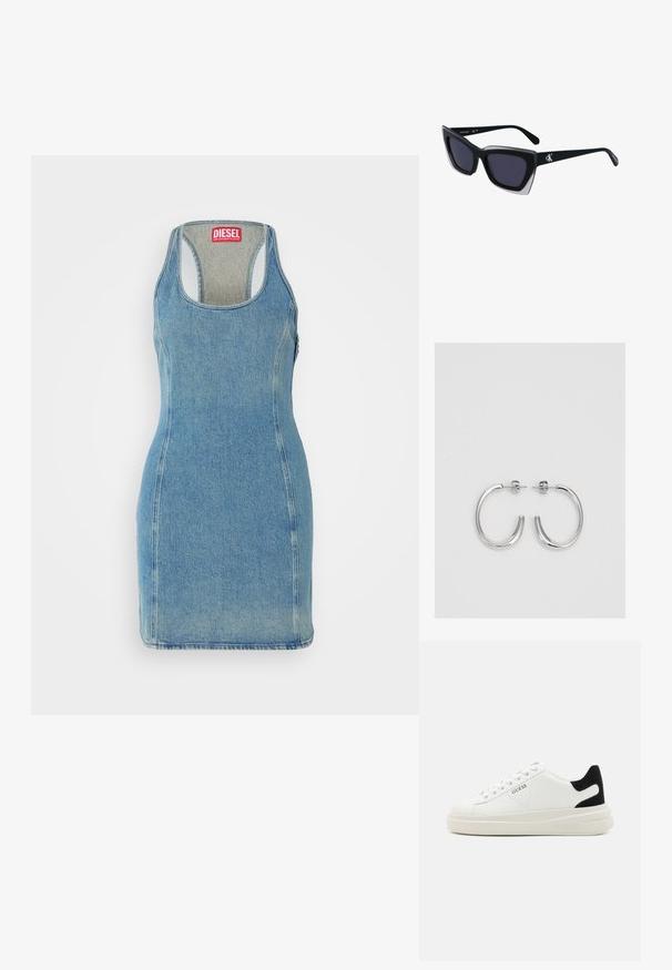 Denimmekko, jossa on mukautettu siluetti, vaaleansininen väri, pyöreä kaula-aukko ja hihaton muotoilu. Kaula-aukossa on punainen brändilappu.; Valkoiset nahkakengät paksulla valkoisella pohjalla, mustalla mokkanahkaosuudella kannassa ja kohokuvioitu logo sivulla. Nauhakeskitys kuudella reiällä.; Mustat ylisuuret aurinkolasit, joissa on geometrinen muoto, tummat linssit ja kehykseen erottuva harmaa yksityiskohta. Logo varressa.; Hopehopeet hopehopeet hopehopeet hopehopeet, jolla on sileä, kiiltävä pinta. Pyöreä muoto, kevyt rakenne, jossa on neulakiinnitys.