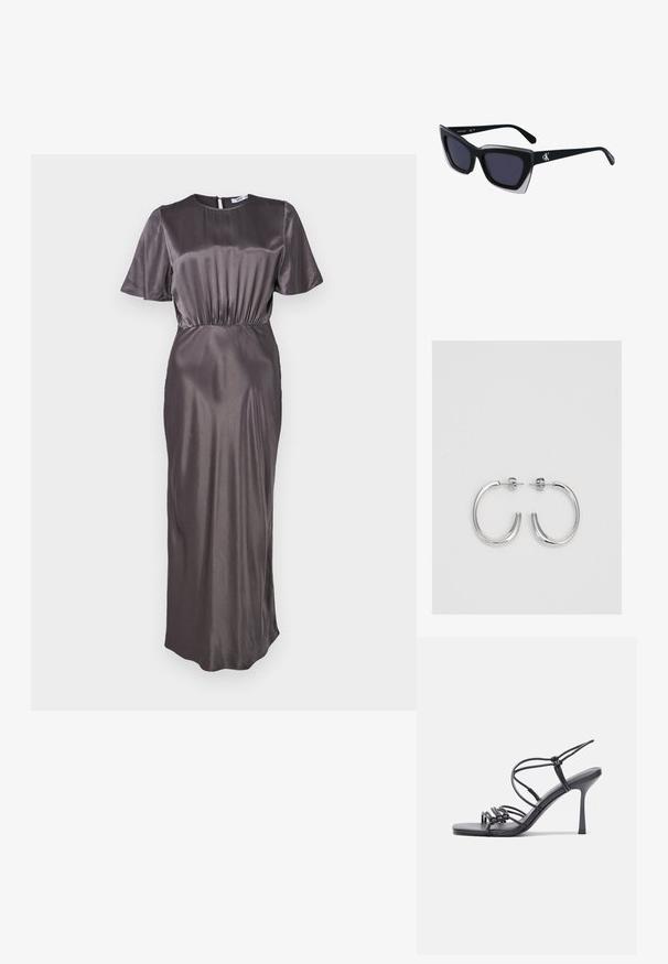 Ilga, tamsiai pilka satino suknelė su apvaliu kaklu, trumpomis rankovėmis ir elastinga juosmens linija, su užtrauktuku nugaros pusėje ir lygiu paviršiumi.; Juodos aukštakulnės sandalai pasižymi plonyčiais dirželiais su mazgo dizainu, lygiu kvadratiniu pirštu ir elegantišku stiletto kulnu.; Juodos didelės saulės akinių su geometrine forma, turinčiais tamsius objektyvus ir kontrastingą pilką detalę ant rėmelio. Logotipas ant šalon.; Sidabriniai lankelio formos auskarai su lygiu, blizgiu paviršiumi, išlenktos formos ir su užsegimu. Minimalistinio dizaino su moderniu apdaila.