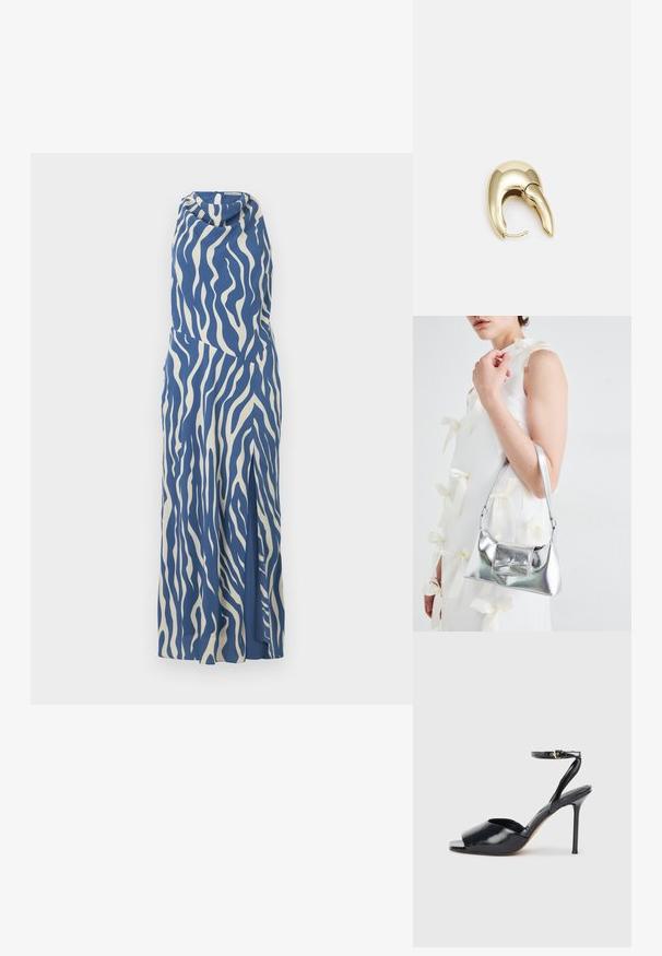 Blå og kremfarget ermeles kjole med bølgemønster, drapert halsutringning og sidesliss, laget av et glatt og lett stoff.; Svart patentlær høyhælte sandal med åpen tå, tynn stiletto hæl og ankelstropp med gullspenne på hvit bakgrunn.; Sølvmetallisk håndveske med en strukturert form, med en topphåndtak og sløyfedetalj foran. Glatt tekstur, reflekterende overflate.; Gullfarget metalløredobber med et elegant, buet design. Har en karakteristisk spiss form, polert overflate og hengsel-lukking.