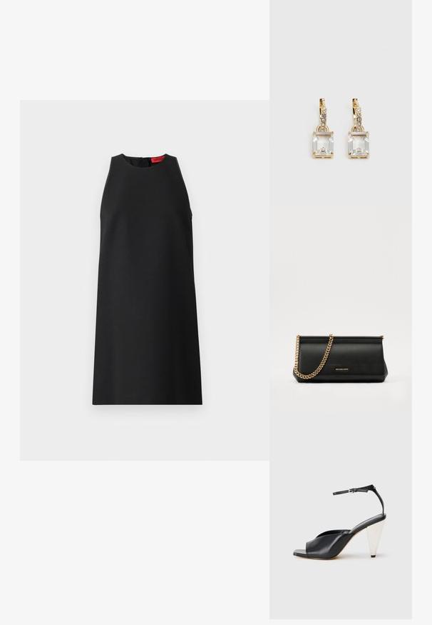 Svart ermeløs kjole med høy hals, glatt stoff, løs silhuett og en subtil rød etikett bak.; Svart lær høyhælte sandaler med åpen tå, asymmetrisk design, ankelstropp og en metallisk kjegleformet hæl. Glatt tekstur hele veien.; Svart skinnkuvertveske med en gullkjede-rem, med en glatt tekstur, rektangulær form og preget merkevare på forsiden.; Gullfargede øreringer med en rektangulær, klar krystall som henger under en rad av små, runde klare akenter. Elegante, moderne design.