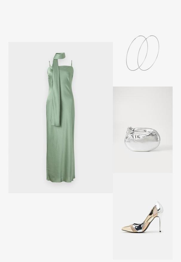 Satinė žalia suknelė su tiesiu iškirpimu, reguliuojamais špagato petnešomis ir ilgu šaliku, drapiruotu per vieną petį.; Aštrus pirštas aukštakulnis batelis su sidabro, aukso ir nuogų spalvų deriniu. Blizgus paviršius su išpjovos dizainu, su stiletto kulnu.; Sidabrinė metalinė maišelio forma su švelnia, apvalia forma ir mazgu užveriamu viršumi. Pagaminta iš lygios dirbtinės odos medžiagos.; Sidabrinės pusmėnulio auskarai minimalistiniu dizainu. Apskritimo forma, lygus paviršius ir plonas profilis. Lengvi su poliruotu apdailu.