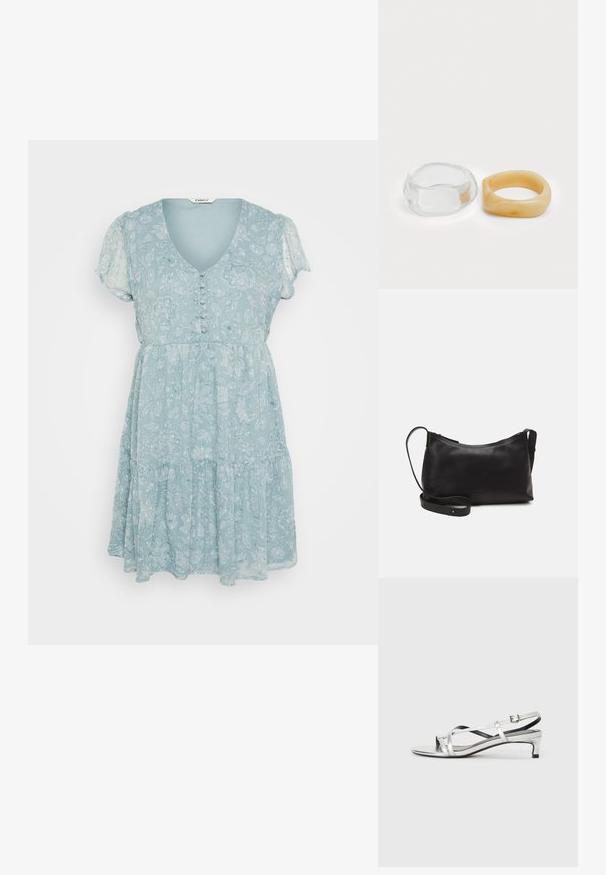 Vestido floral azul claro com mangas curtas e bufantes, decote em V, detalhes em botões e um design de saia em camadas, feito de um tecido leve e macio.; Sandália slingback metálica prateada com um salto baixo, apresentando tiras entrelaçadas e uma textura suave. Design minimalista.; Bolsa de ombro em pele preta com textura suave, forma curva, alça ajustável e fecho com zip. Design minimalista sem adornos.; Anéis de resina clara e âmbar, um liso e transparente, o outro com um acabamento texturizado em âmbar. Ambos apresentam designs arredondados e robustos.