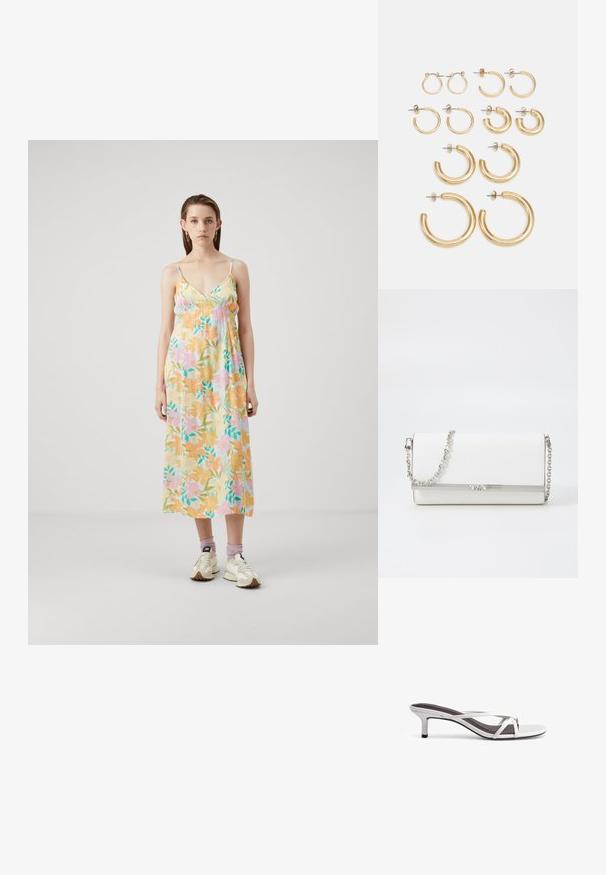 Bloemenmaxi-jurk van zachte, lichtgewicht stof. Heeft pastelkleuren, verstelbare spaghettibandjes en een losse fit met gatherdetails bij de borst.; Zilveren sandalen met een kruislings bandje, een gladde textuur en een spitse neus. De hak is ongeveer vijf centimeter hoog.; MICHAEL Michael Kors MONA - Schoudertas - optic white; Set van gouden creolen met verschillende maten en ontwerpen, waaronder kleine, middelgrote en grote stijlen, met gladde metalen afwerkingen.