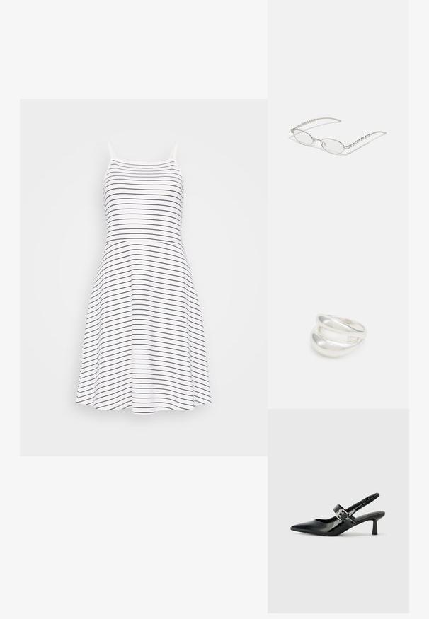 Prugasta haljina bez rukava u bijeloj i mornarsko plavoj boji. Prilagođeni korpus prelazi u rašireni suknju. Izrađena od mekog, laganog materijala.; Crne lakirane slingback potpetice s oštrim prstom i malom blok petom, s naglaskom na srebrnoj kopči na remenu.; Ovalne naočale s metalnim srebrnim okvirom, prozirnim staklima i teksturiranim bisernim detaljima na krakovima. Lagani dizajn s zakrivljenim krakovima.; Srebrna dvostruka prsten s glatkom, poliranom površinom. Karakterizira ga fluidan, zakrivljen dizajn s preklapajućim sekcijama za moderan izgled.; Srebrna dvostruka prsten s glatkom, poliranom površinom. Karakterizira ga fluidan, zakrivljen dizajn s preklapajućim sekcijama za moderan izgled.