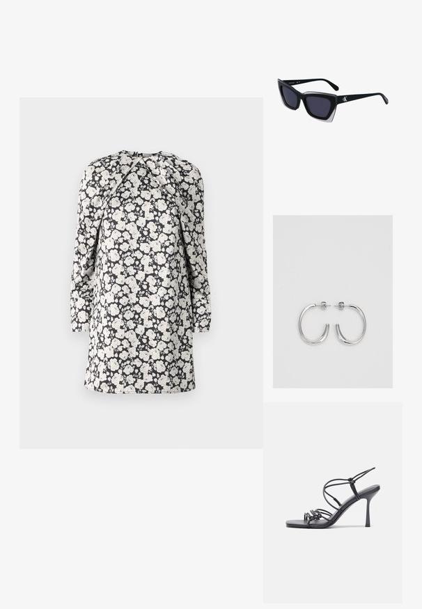 Virágmintás ruha fehér virágokkal fekete háttéren. Hosszú ujjú, magas nyakú, és ráncolt vállrész jellemzi. Közepes hosszúságú kialakítás.; Fekete magas sarkú szandálok vékony pántokkal, csomózott mintával, sima négyzetes orral és karcsú stiletto sarkal rendelkeznek.; Fekete, nagyméretű napszemüveg geometrikus formával, sötét lencsékkel és kontrasztos szürke részlettel a kereten. Logó a szárán.; Ezüst karika fülbevalók sima, fényes felülettel. Lekerekített forma, könnyű kialakítással, tűs zárómechanizmussal.