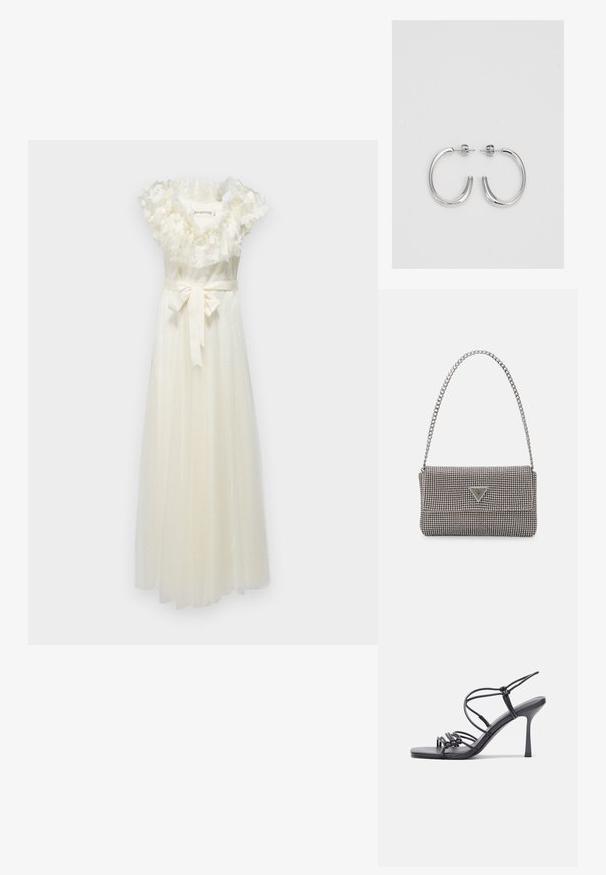 Valge ilma varrukateta kleit, millel on õrn lilleline krae, täpikiri ja satiinist vöö. Põranda pikkune, pehme kangas ja läbipaistev pealis.; Mustad musta värvi kontsandaalid on varustatud peente rihmadega, millel on sõlmekujundus, siledad ruudukujulised varbad ja stiilne stilettokonts.; Helehall metallik handbags, millel on kett, kaunistatud väikeste ümmarguste metallist õmblustega ja kolmnurkse brändi logoga.; Hõbedast rõngaskõrvarõngad sileda ja läikiva pinnaga, kõveriku kujuga ning postitaksega sulgur. Minimalistlik disain kaasaegse viimistlusega.