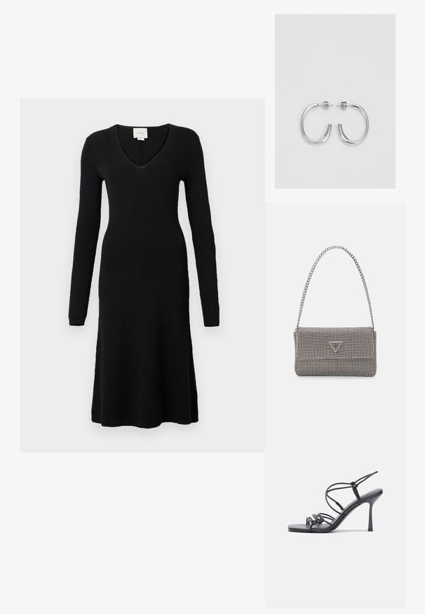 Juoda ripsuota mezginio suknelė su ilgomis rankovėmis ir giliu V formos iškirpimu. A formos siluetas su išplėstu apačiu, pagaminta iš minkštos, tekstūruotos medžiagos.; Juodos aukštakulnės sandalai pasižymi plonyčiais dirželiais su mazgo dizainu, lygiu kvadratiniu pirštu ir elegantišku stiletto kulnu.; Šviesiai pilka metalinė rankinė su grandinėlės dirželiu, papuošta mažais apvaliais metaliniais smeigėmis ir trikampiu prekės ženklu.; Sidabrinės auskarai žiedai su lygiu, blizgiu paviršiumi. Suapvalinta forma, lengvas dizainas, su uždarymu ant smeigtuko.