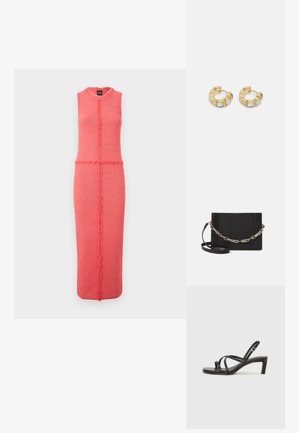 Roza brezrokavna obleka z teksturirano tkanino, z resicami po sredini in oprijetim krojem, ki sega nekoliko pod kolena.; Črne natikače s trakovi in kvadratnim prstom ter nizkim blokastim peto. Imajo več tankih trakov in nastavljiv trak okoli gležnja. Narejene so iz gladkega usnja.; Črna usnjena torba čez ramo z gladko teksturo, pravokotno obliko in kovinskim verižnim detajlom spredaj. Vključena je nastavljiva naramnica.; Zlati uhani v obliki obroča z teksturiranim dizajnom in tremi prozornimi kristalnimi poudarki na eni strani, ki ponujajo sodoben geometrijski estetski videz.