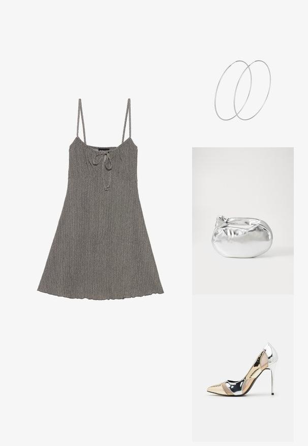 Siva pletena obleka z nastavljivimi samostojnimi naramnicami, zgrnjeno dekoltejem, detajlom s vezi in razširjenim robom. Tekstura tkanine z rahlo vzorcem.; Čevlji z visoko peto in konico, v barvni kombinaciji srebrne, zlate in nude. Sijajna obdelava z izrezljanim dizajnom, z igličasto peto.; Srebrna kovinska torbica z mehko, zaobljeno obliko in zavezano zgornjo zaporo. Narejena iz gladkega umetnega usnja.; Srebrne uhane v obliki obroča z minimalističnim dizajnom. Krožna oblika, gladka tekstura in tanek profil. Lahki s poliranim zaključkom.
