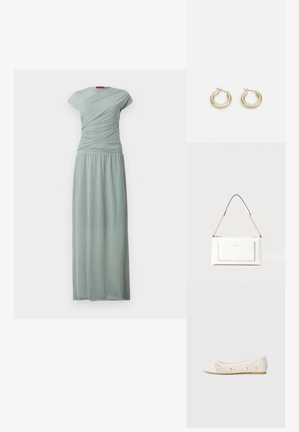 Langes, enges Kleid aus leicht grünem Stoff. Verfügt über einen kurzen Ärmel und ein gerafftes Oberteil, das zu einer gerafften, elastischen Taille fließt.; Spitz zulaufende Ballerinas aus cremefarbenem Leder mit transparentem Obermaterial, verziert mit verstreuten Strasssteinen. Weiche Sohle für Komfort, minimalistische Gestaltung.; Weißes Lederhandtasche mit strukturierter Oberfläche, ausgestattet mit einem goldenen Kettenriemen und schwarzen Akzenten. Enthält eine Fronttasche und einen Reißverschluss.; Lauren Ralph Lauren BASIC SMALL HOOP - Ohrringe - gold-coloured